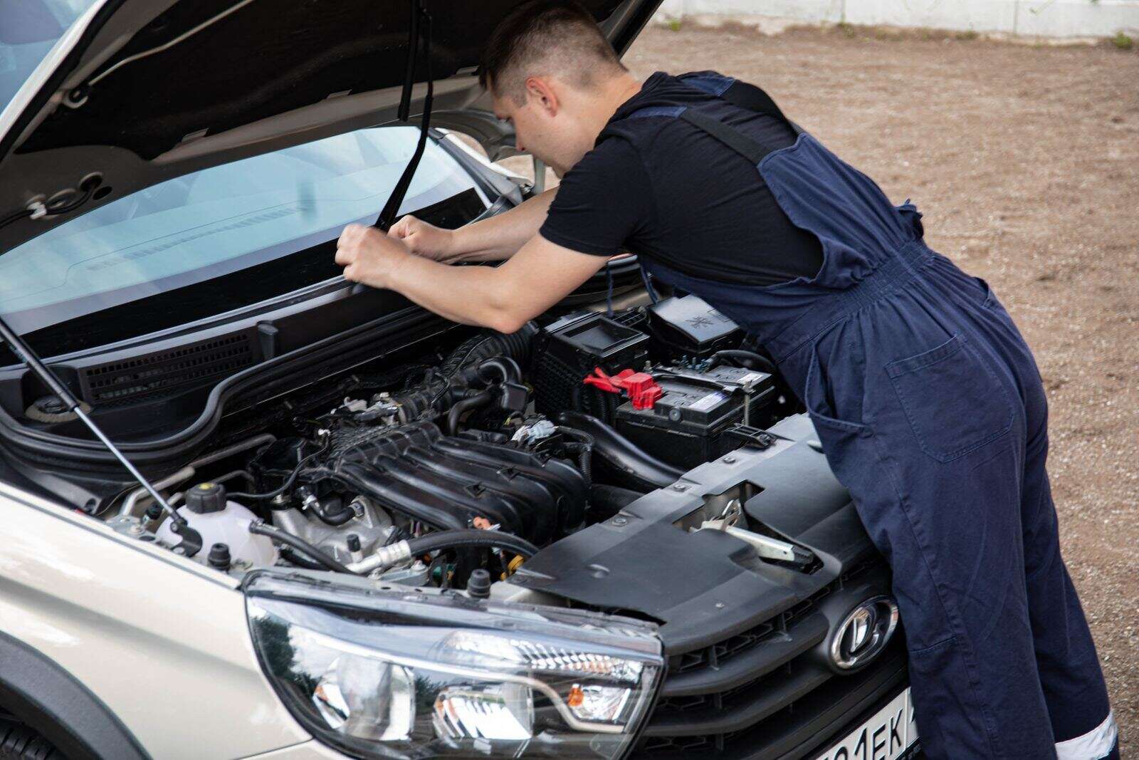 Réviser sa voiture soi-même : par où commencer